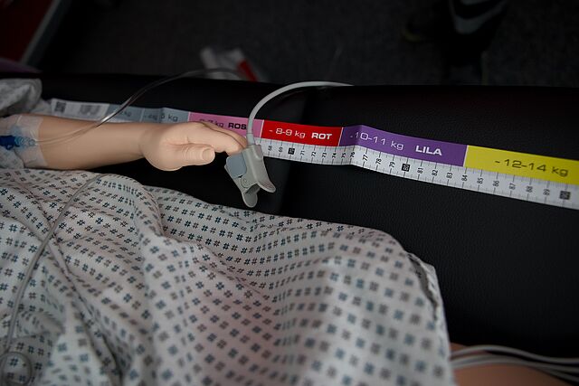 Arm eines Babydummys.